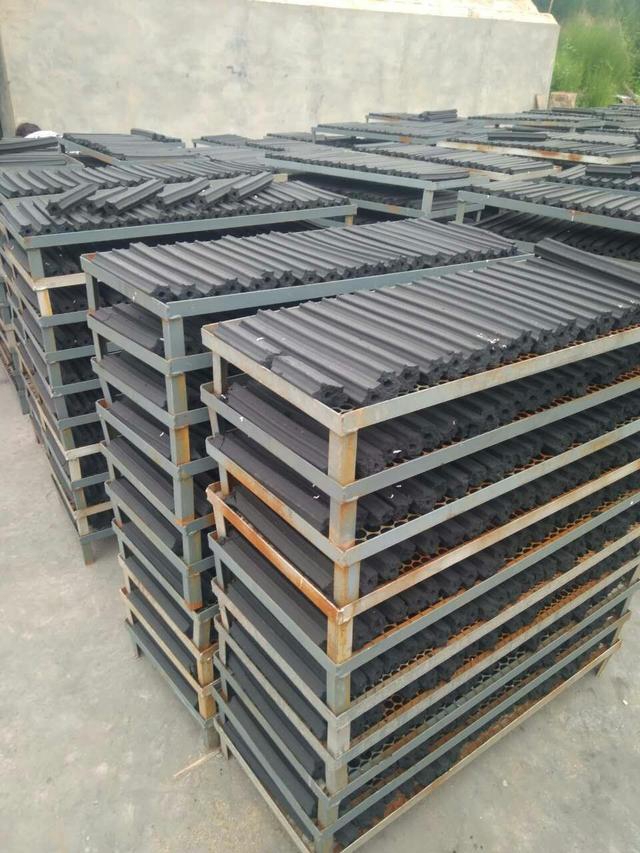 三百多收廢舊木材，辦一個(gè)小型機(jī)制木炭廠可行嗎？